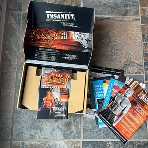 Beach Body INSANITY 60 Day Total Body Conditioning Program plus 20 min INSANE